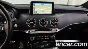Kia Stinger 2.0 Turbo 2WD 2020 года из Южной Кореи