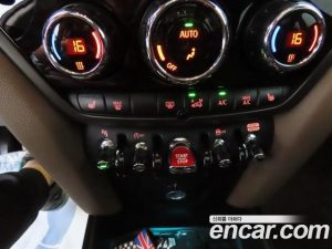 Mini Countryman ALL4 2020 года из Южной Кореи