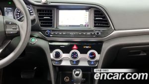 Hyundai AVANTE 1.6 2020 года из Южной Кореи