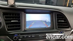 Hyundai AVANTE 1.6 2020 года из Южной Кореи