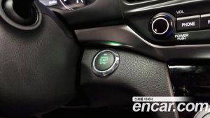 Hyundai AVANTE 1.6 2020 года из Южной Кореи