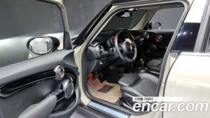 Mini Cooper 5Door HIGH 2020 года из Южной Кореи