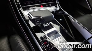 Audi A8 55 TFSI 4WD LWB 2020 года из Южной Кореи