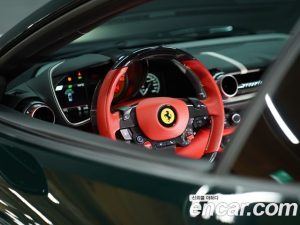 Ferrari 812 6.5 V12 2021 года из Южной Кореи