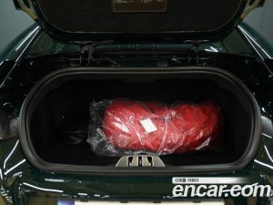 Ferrari 812 6.5 V12 2021 года из Южной Кореи