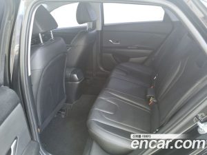 Hyundai AVANTE 1.6 2021 года из Южной Кореи