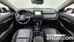 Kia Seltos Бензин 1.6 Turbo 2WD 2022 года из Южной Кореи