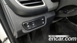 Kia Seltos Бензин 1.6 Turbo 2WD 2022 года из Южной Кореи