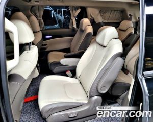 Kia Carnival 9-Seater HI-Limousine 2023 года из Южной Кореи