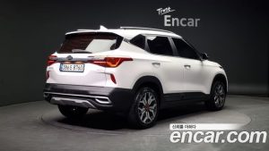 Kia Seltos Бензин 1.6 Turbo 2WD 2021 года из Южной Кореи
