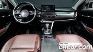 Kia Seltos Бензин 1.6 Turbo 2WD 2021 года из Южной Кореи