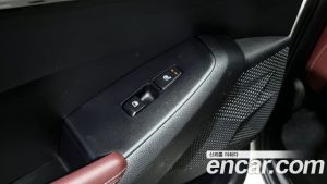 Kia Seltos Бензин 1.6 Turbo 2WD 2021 года из Южной Кореи