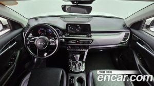 Kia Seltos Бензин 1.6 Turbo 2WD 2022 года из Южной Кореи