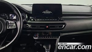 Kia Seltos Бензин 1.6 Turbo 2WD 2022 года из Южной Кореи