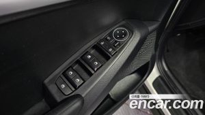 Kia Seltos Бензин 1.6 Turbo 2WD 2022 года из Южной Кореи