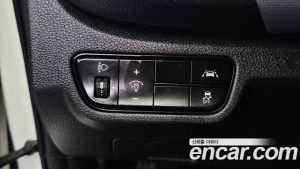 Kia Seltos Бензин 1.6 Turbo 2WD 2022 года из Южной Кореи