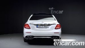 Mercedes-Benz E-Class E53 AMG 4MATIC+ 2020 года из Южной Кореи