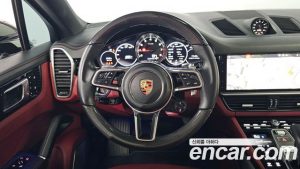 Porsche Cayenne 3.0 Coupe 2021 года из Южной Кореи
