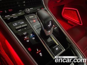 Porsche Panamera 4.0 Turbo 2020 года из Южной Кореи