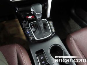 Kia Seltos Бензин 1.6 Turbo 2WD 2020 года из Южной Кореи