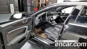 Audi A7 55 TFSI 4WD Premium 2020 года из Южной Кореи