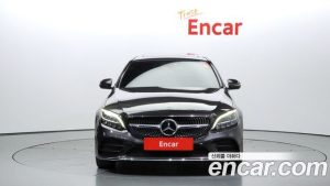 Mercedes-Benz C-Class C200 AMG Line 2021 года из Южной Кореи