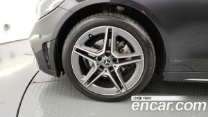 Mercedes-Benz C-Class C200 AMG Line 2021 года из Южной Кореи