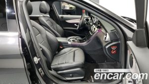 Mercedes-Benz C-Class C200 AMG Line 2021 года из Южной Кореи