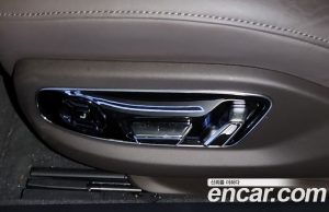 Audi A8 50 TDI 4WD Premium LWB 2023 года из Южной Кореи