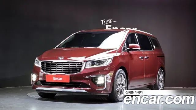 Kia Carnival 9-Seater Noblesse Special 2019 года из Кореи