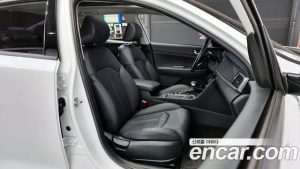 Kia K5 2.0 2020 года из Южной Кореи