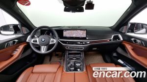 BMW X7 M60i xDrive M Sport 6인승 2024 года из Южной Кореи