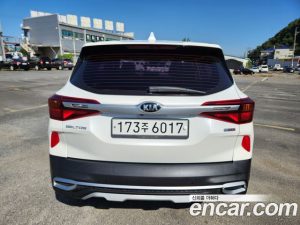 Kia Seltos Бензин 1.6 Turbo 2WD 2020 года из Южной Кореи