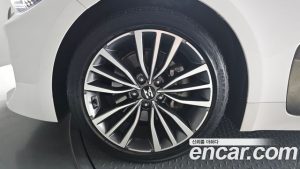 Kia Stinger 2.0 Turbo 2WD 2019 года из Южной Кореи