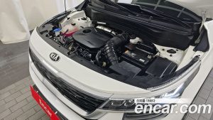 Kia Seltos Бензин 1.6 Turbo 2WD 2022 года из Южной Кореи