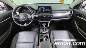 Kia Seltos Бензин 1.6 Turbo 2WD 2022 года из Южной Кореи