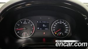 Kia Seltos Бензин 1.6 Turbo 2WD 2022 года из Южной Кореи