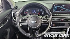 Kia Seltos Бензин 1.6 Turbo 2WD 2022 года из Южной Кореи