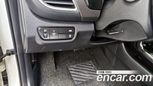 Kia Seltos Бензин 1.6 Turbo 2WD 2022 года из Южной Кореи