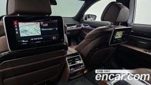 BMW 7-Series 740Li xDrive M Sport 2020 года из Южной Кореи