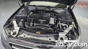 Mercedes-Benz E-Class E250 Avantgarde 2020 года из Южной Кореи