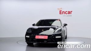 Porsche Panamera 4.0 Turbo 2020 года из Южной Кореи