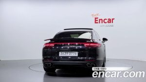 Porsche Panamera 4.0 Turbo 2020 года из Южной Кореи