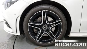 Mercedes-Benz CLA-Class CLA250 4MATIC 2021 года из Южной Кореи