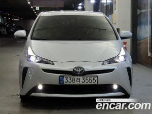 Toyota Prius 1.8 2021 года из Южной Кореи
