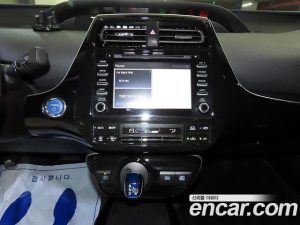 Toyota Prius 1.8 2021 года из Южной Кореи