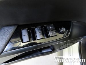 Toyota Prius 1.8 2021 года из Южной Кореи