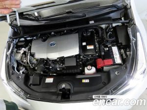 Toyota Prius 1.8 2021 года из Южной Кореи