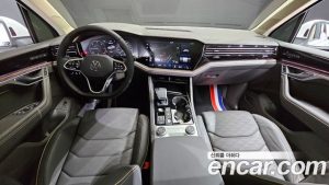 Volkswagen Touareg 3.0 TDI Prestige 2023 года из Южной Кореи