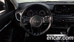 Kia Seltos Бензин 1.6 Turbo 2WD 2021 года из Южной Кореи